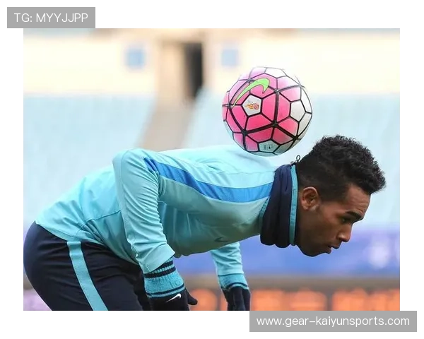 足球场上的传奇帅哥C罗是谁 他的成长历程与辉煌成就揭秘