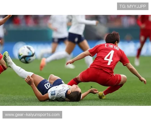 足球球星巅峰时期的辉煌时刻与荣耀成就全景解析