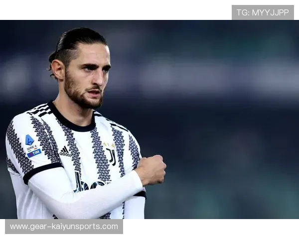 足球球星穿西装谁最有魅力?这些球员的西装造型堪比时尚大片 足球球星穿西装谁最有魅力?这些球员的西装造型堪比时尚大片